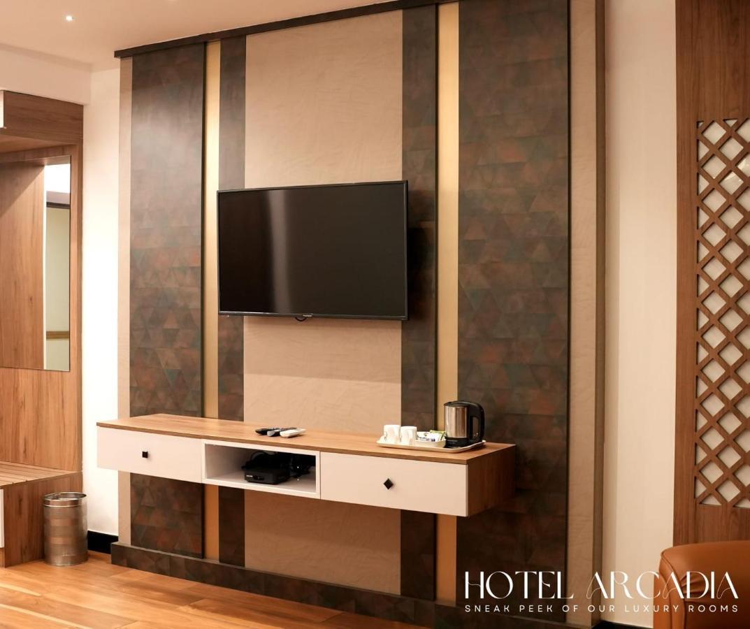 Hotel Arcadia Kottayam Esterno foto