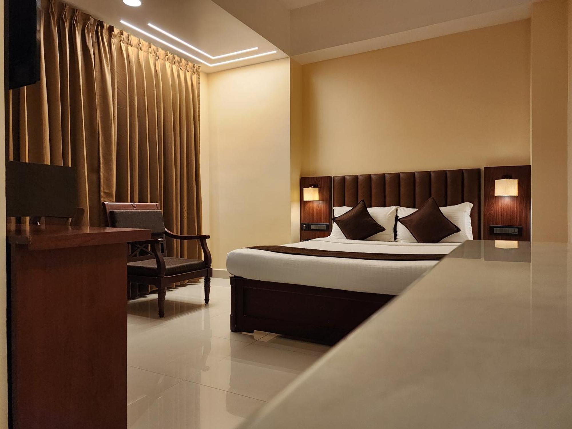 Hotel Arcadia Kottayam Esterno foto