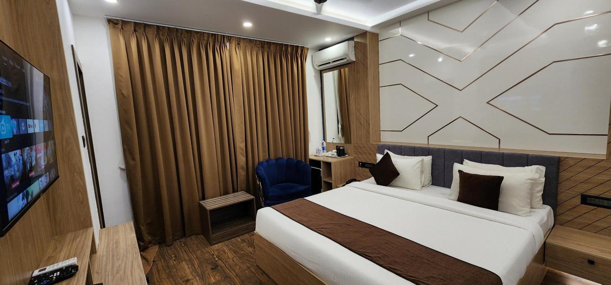 Hotel Arcadia Kottayam Esterno foto