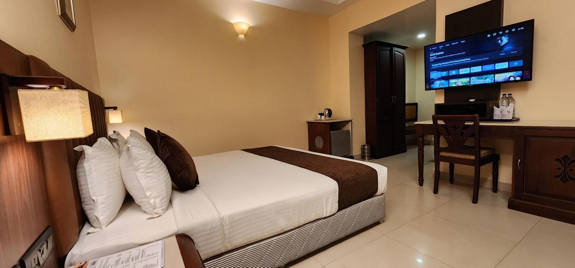 Hotel Arcadia Kottayam Esterno foto