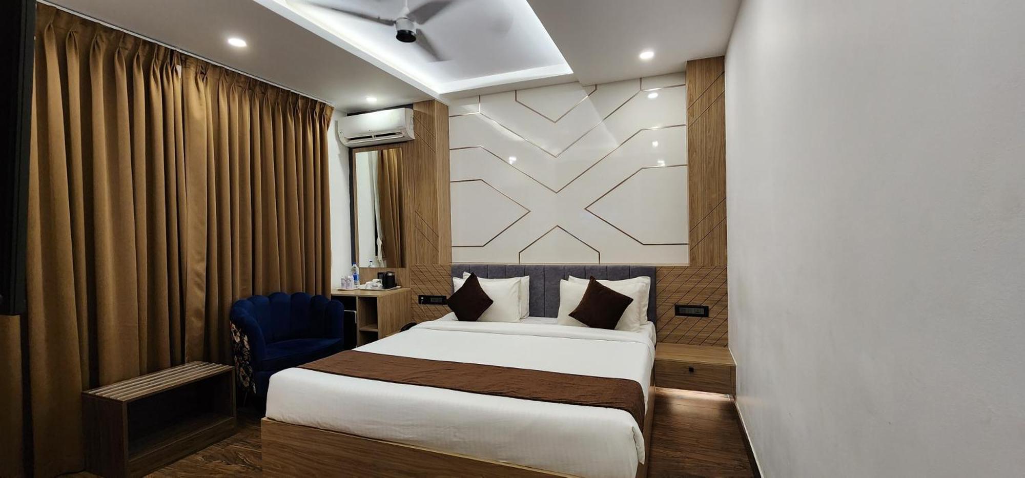 Hotel Arcadia Kottayam Esterno foto