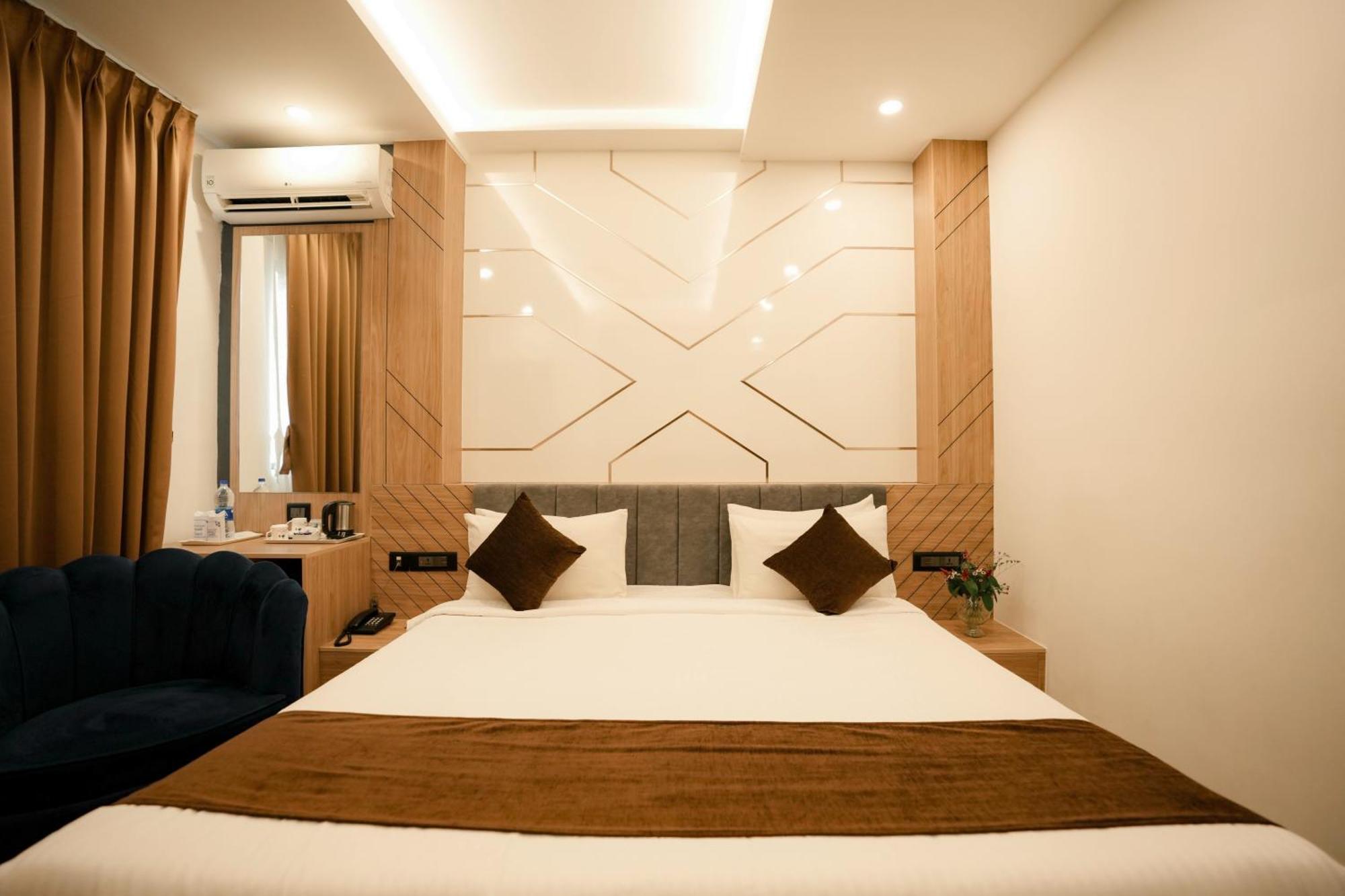 Hotel Arcadia Kottayam Esterno foto