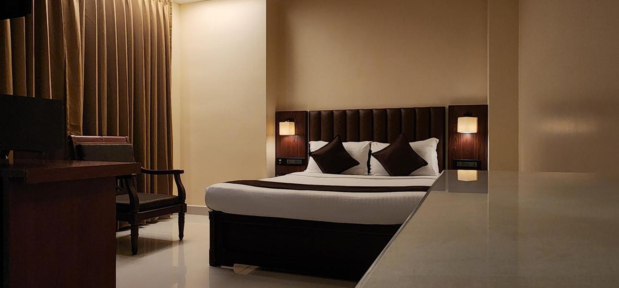 Hotel Arcadia Kottayam Esterno foto
