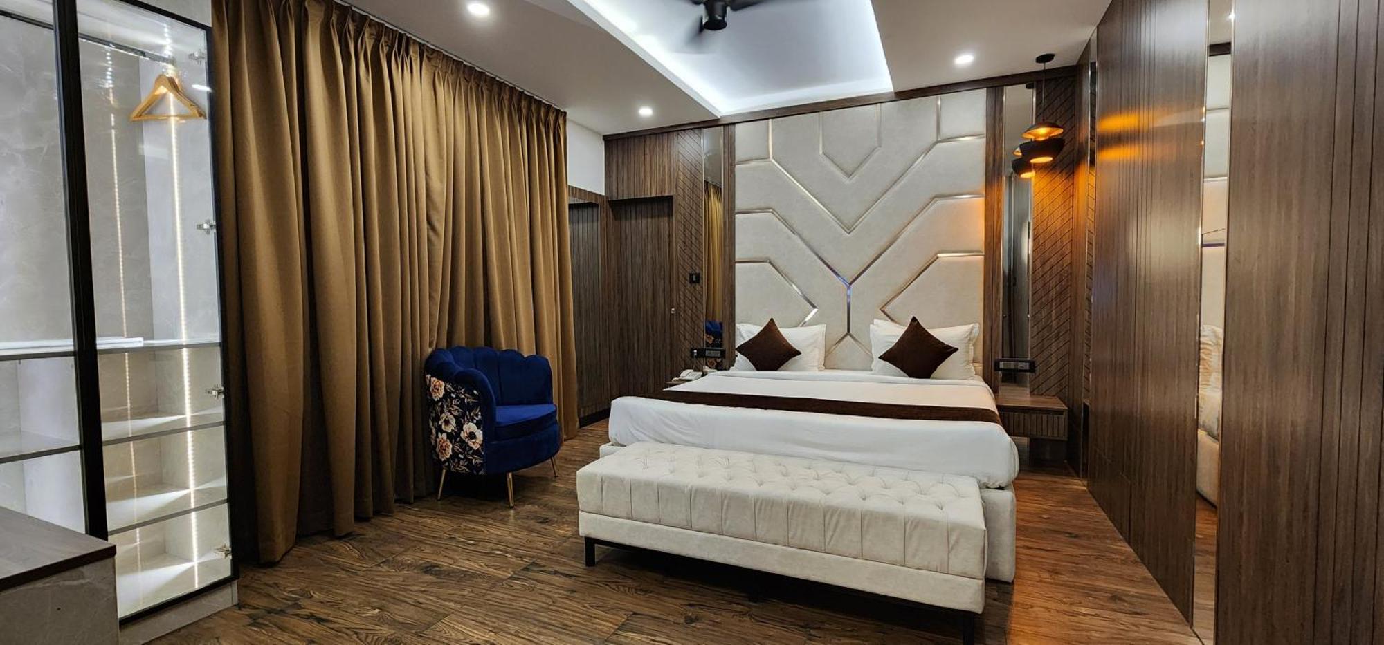 Hotel Arcadia Kottayam Esterno foto